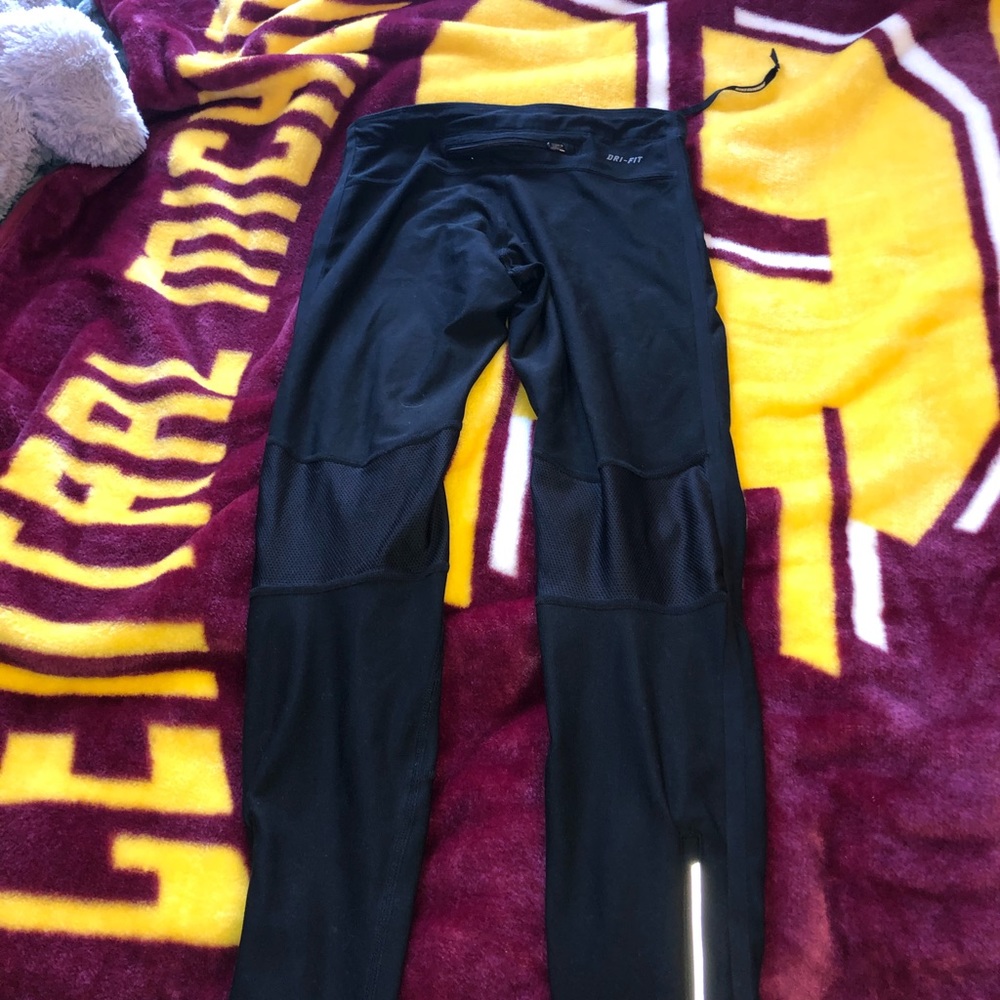 Nike leggings - Picture 2 of 2